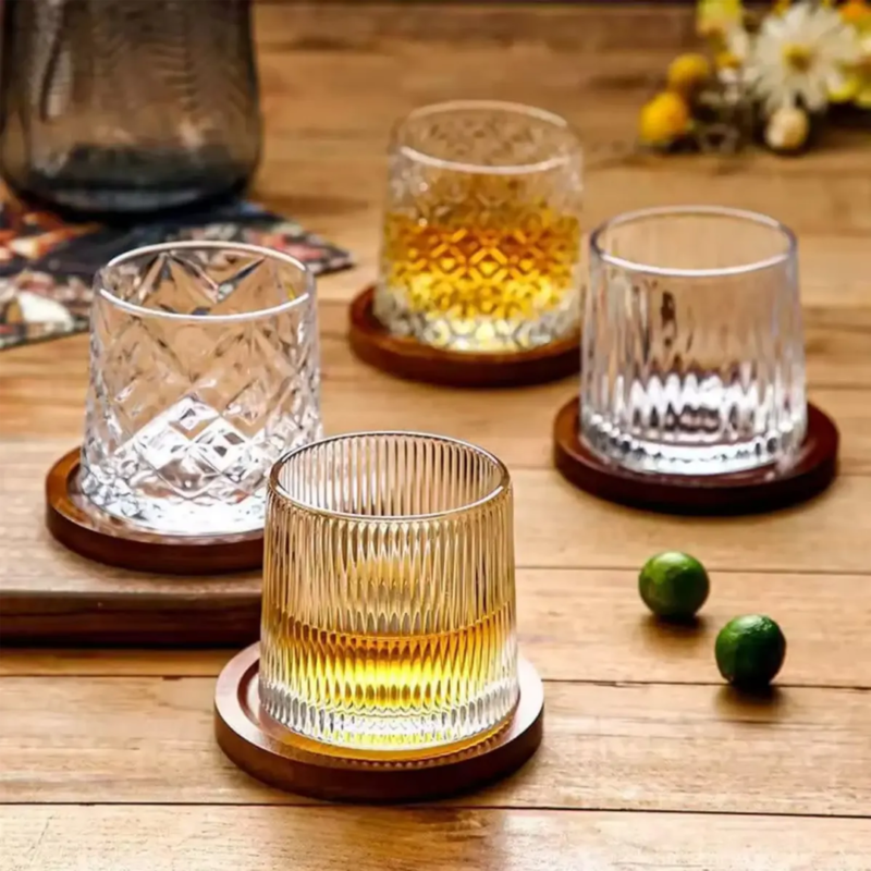 Vaso de Vidrio Whisky Giratorio C/Base de Madera 280ml